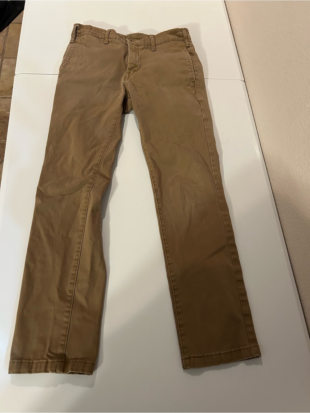 Levi Strauss & Co Mens Slim Fit Chino Pants Khaki Tan W28 L30
